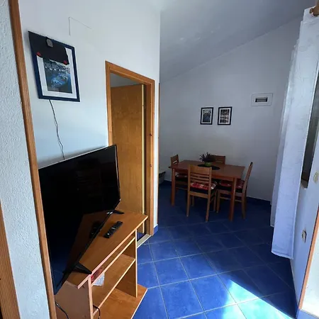 Luna شقة Vinišće